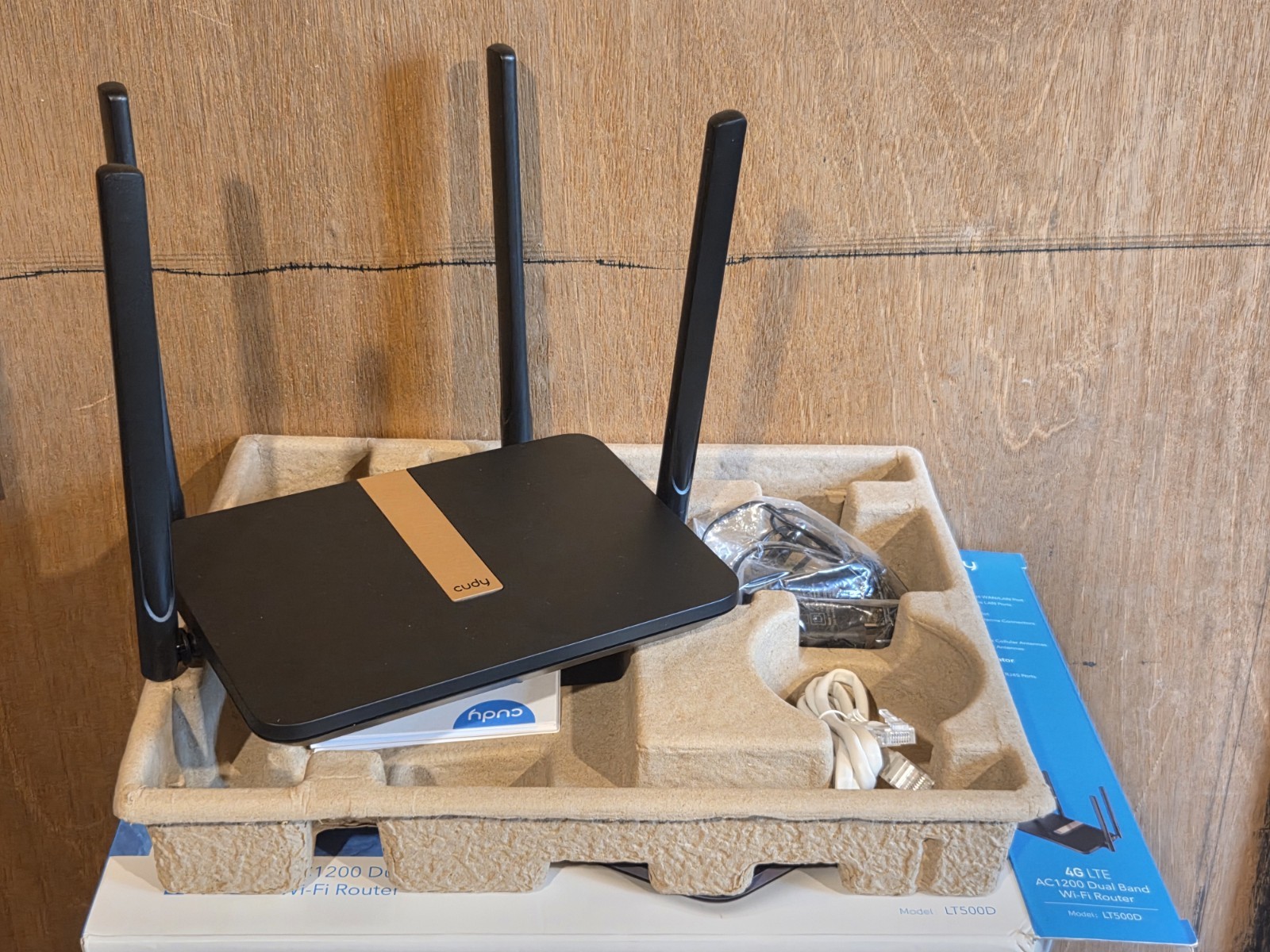 Cudy LT500D AC1200 Dual Band Unlocked 4G LTE 4-Port WiFi Router 5GHz