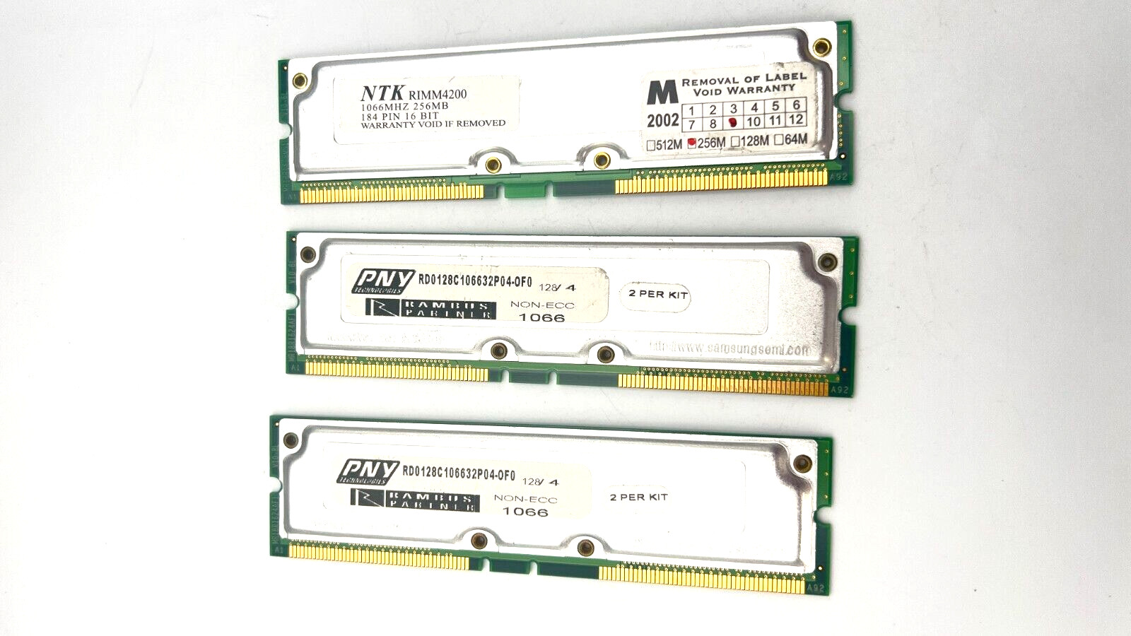 PNY RD0128C106632P04-OF0  256MB PC1066 1066MHz Non-ECC 32ns 184-Pin RDRAM RIMM