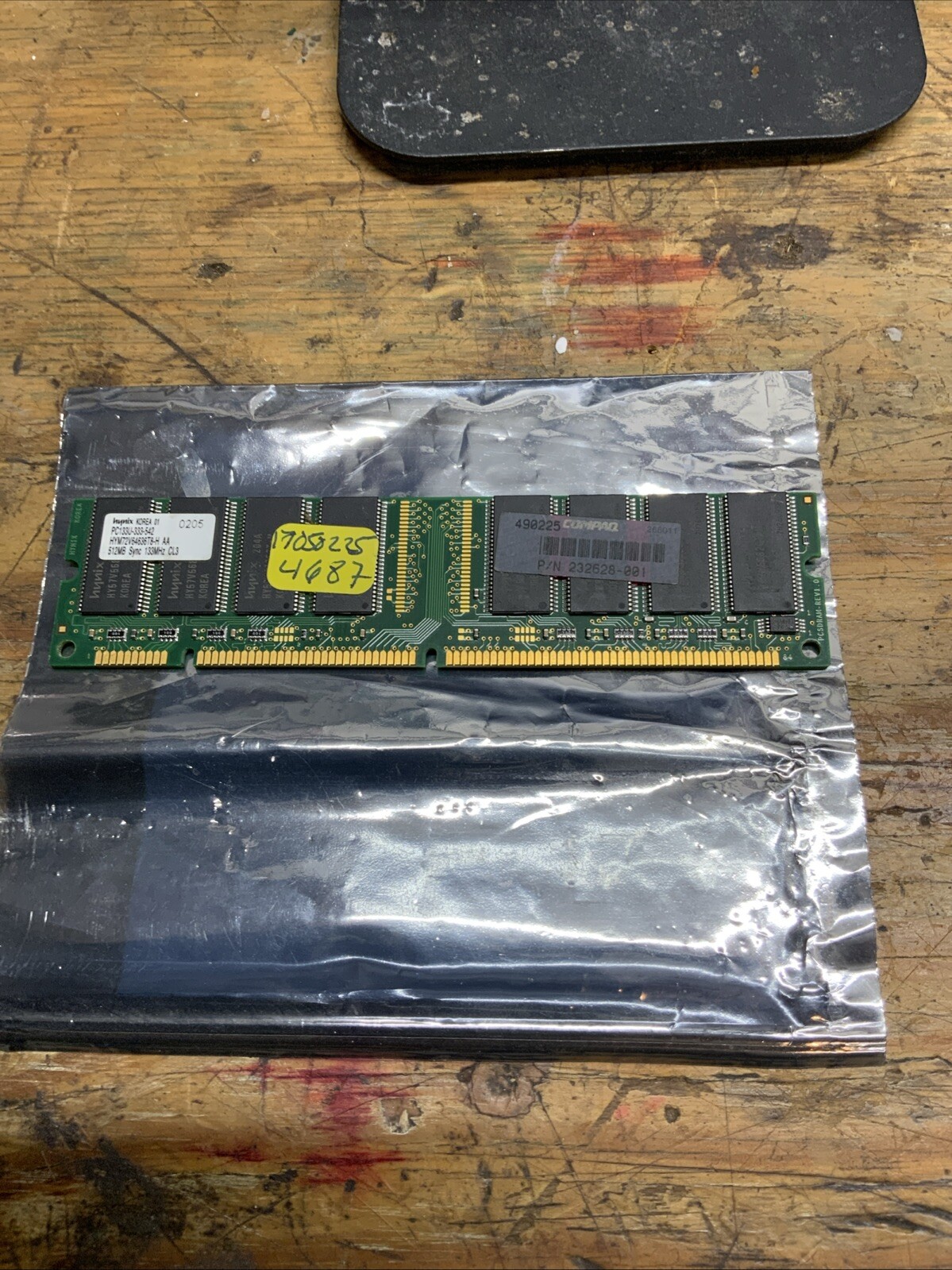 Memory, pc133u-333-542 hym72v64636bt8-h aa 512mb sync 133mhz cl3, 232628-001