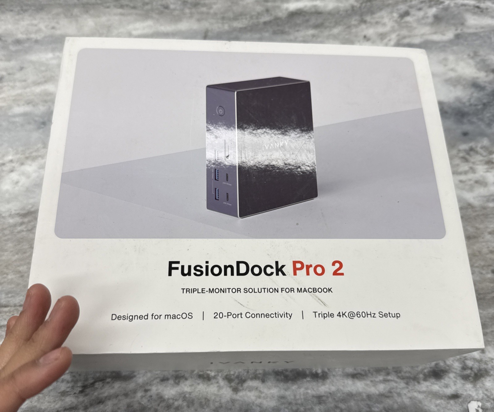 Ivanky Fusion Dock Pro 2 Triple Monitor Docking Station USB C 20 Port Connectivi
