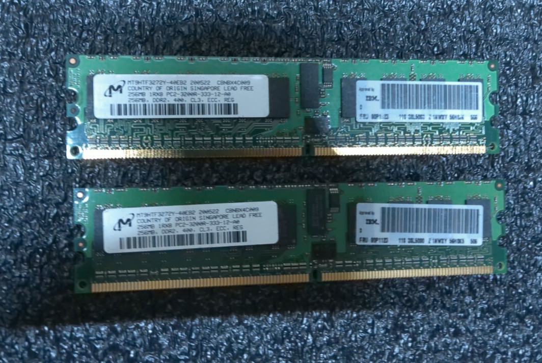 DELL 4D554 RAID RAM 256MB PC2-3200R PowerEdge 1850 2800 2850 MT9HTF3272Y-40EB2