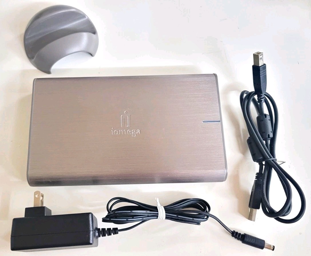 Iomega Prestige 2TB External Hard Drive 3.5" USB 2.0 Desktop Storage 31804900