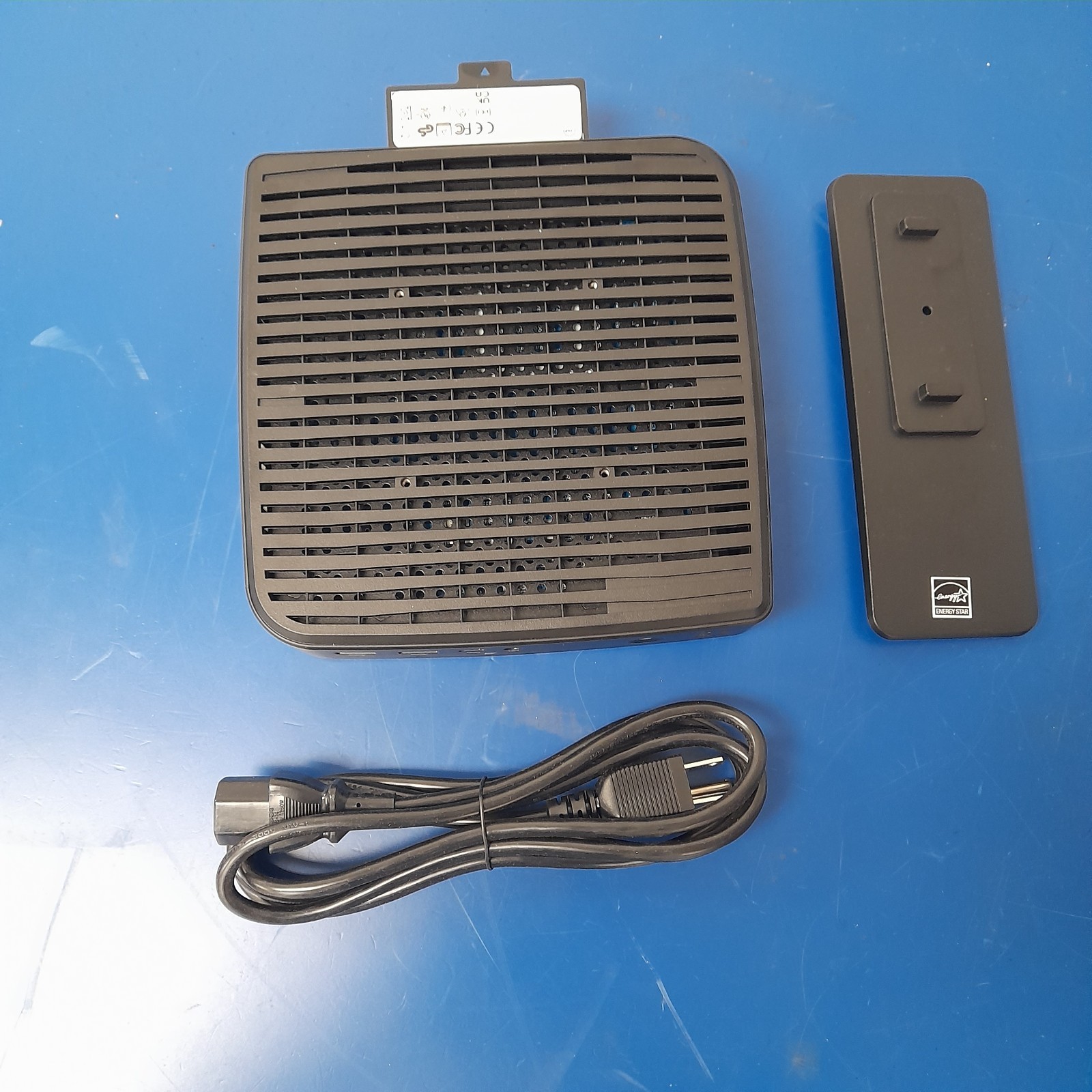 IGEL M350C Thin Client AMD Ryzen R1505G 2Gh 4GB 8GB Flash Linux