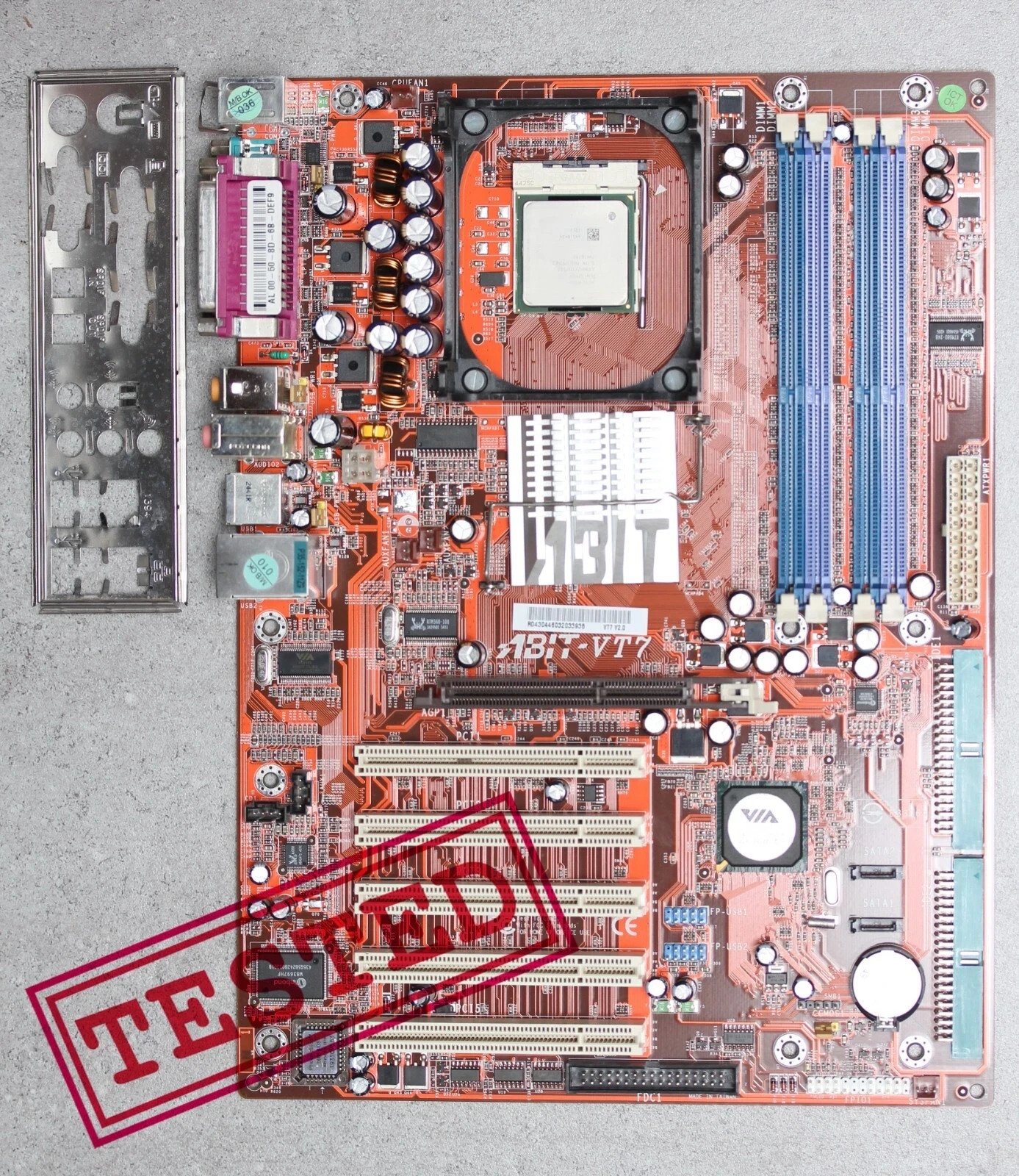 PGA478 ABit VT7 VIA Apollo PT880 chipset MoBo with CPU P4 2.8 GHz & I/O shield