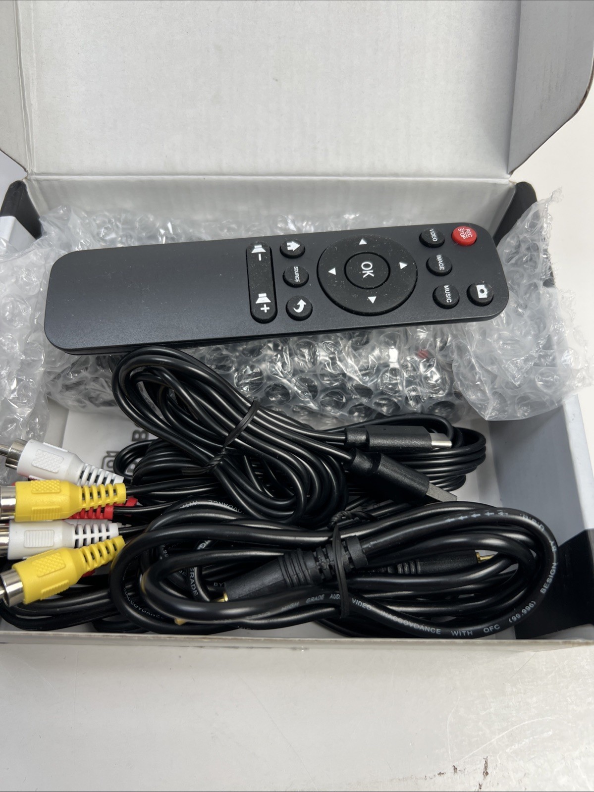 SoundBeast Video Audio Capture Box 2.0 Convert Record VCR VHS AV RCA To Digital
