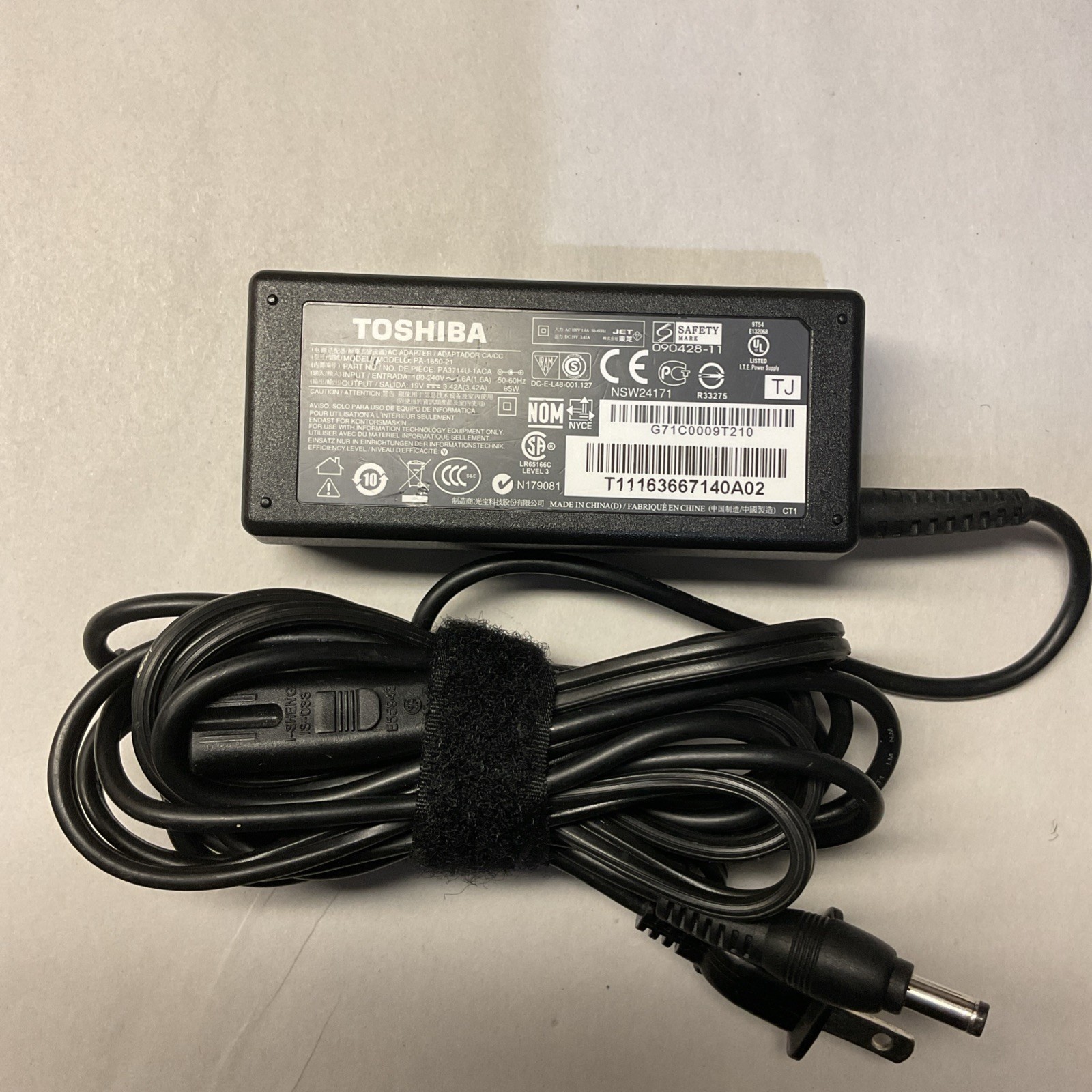 LOT OF 2 Genuine Toshiba Charger AC Power Adapter PA3714U-1ACA ADP-65JH AB 65W