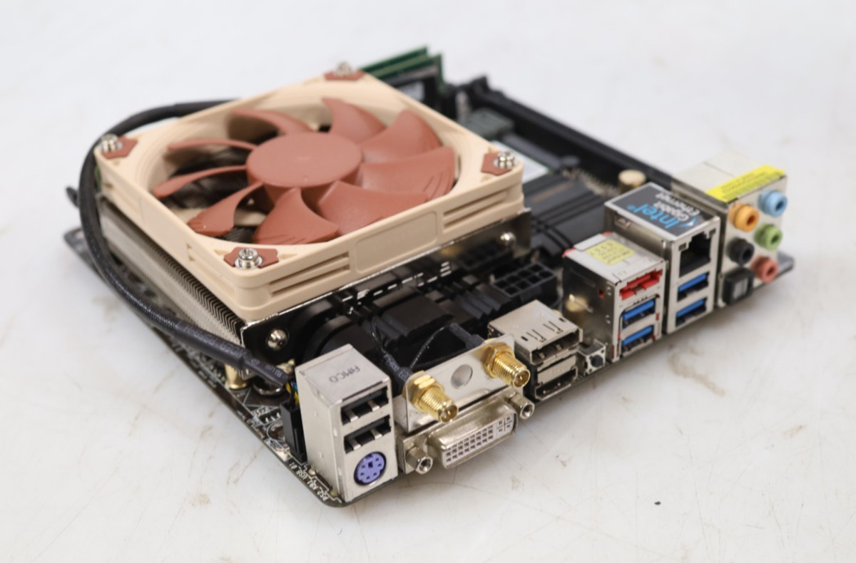 ASRock Z87E-ITX Mini-ITX LGA1150 Motherboard i5-4670K 8GB DDR3 w/ I/O Shield
