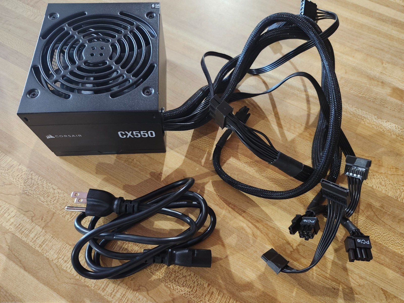 CORSAIR CX Series CX550 80 PLUS Bronze ATX Power Supply