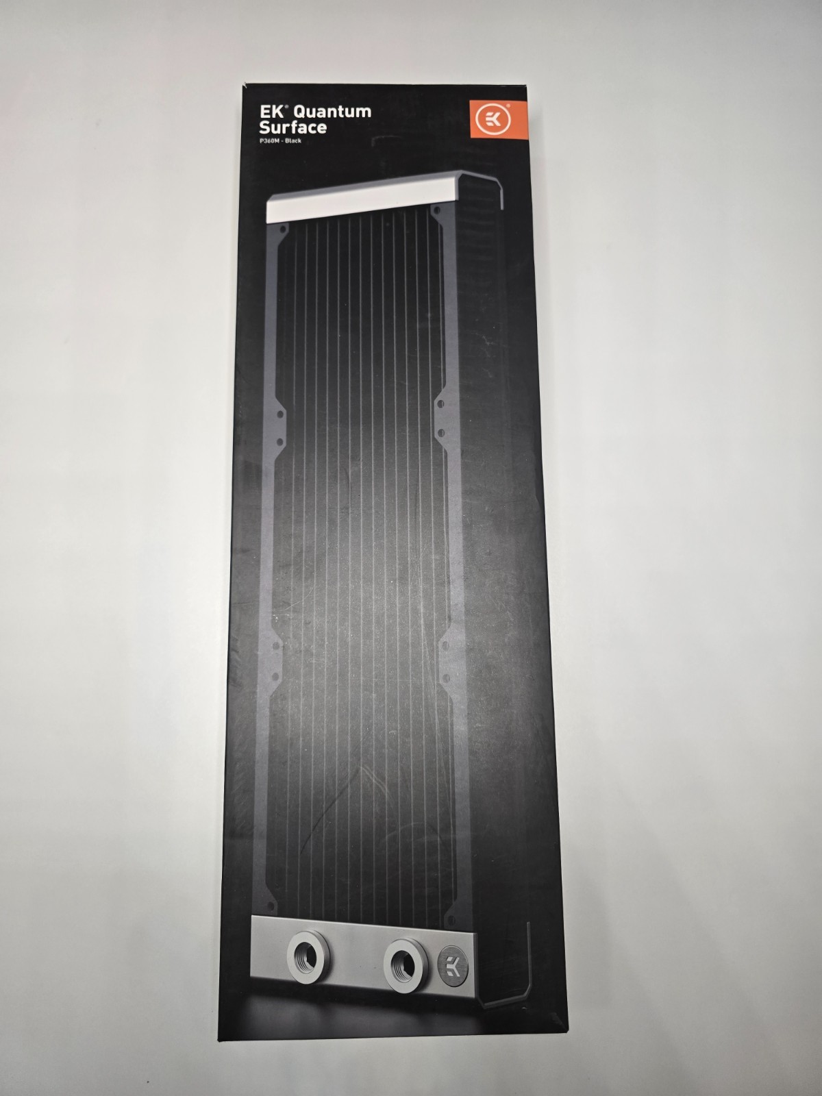 EK Quantum Surface P360M X-Flow Radiator - Black - MINOR DAMAGE SEE PICTURES