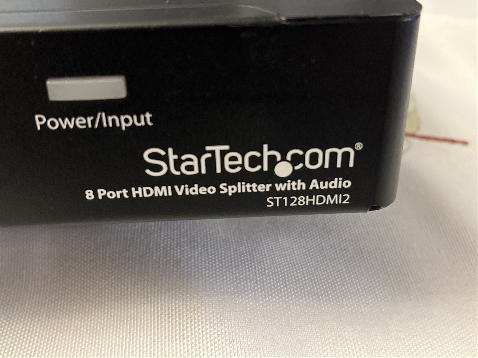 8-port HDMI splitter and signal amplifier ST128HDMI2