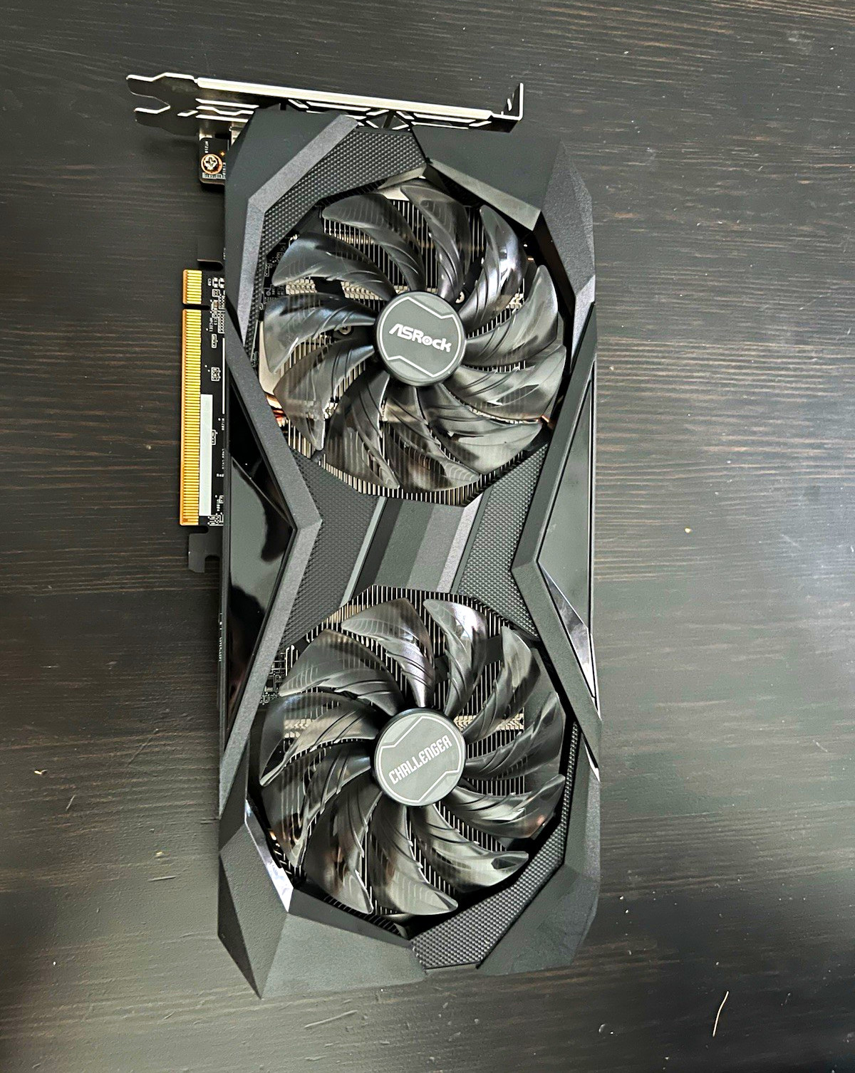 ASRock AMD Radeon RX 7600 Dual Fan 8gb