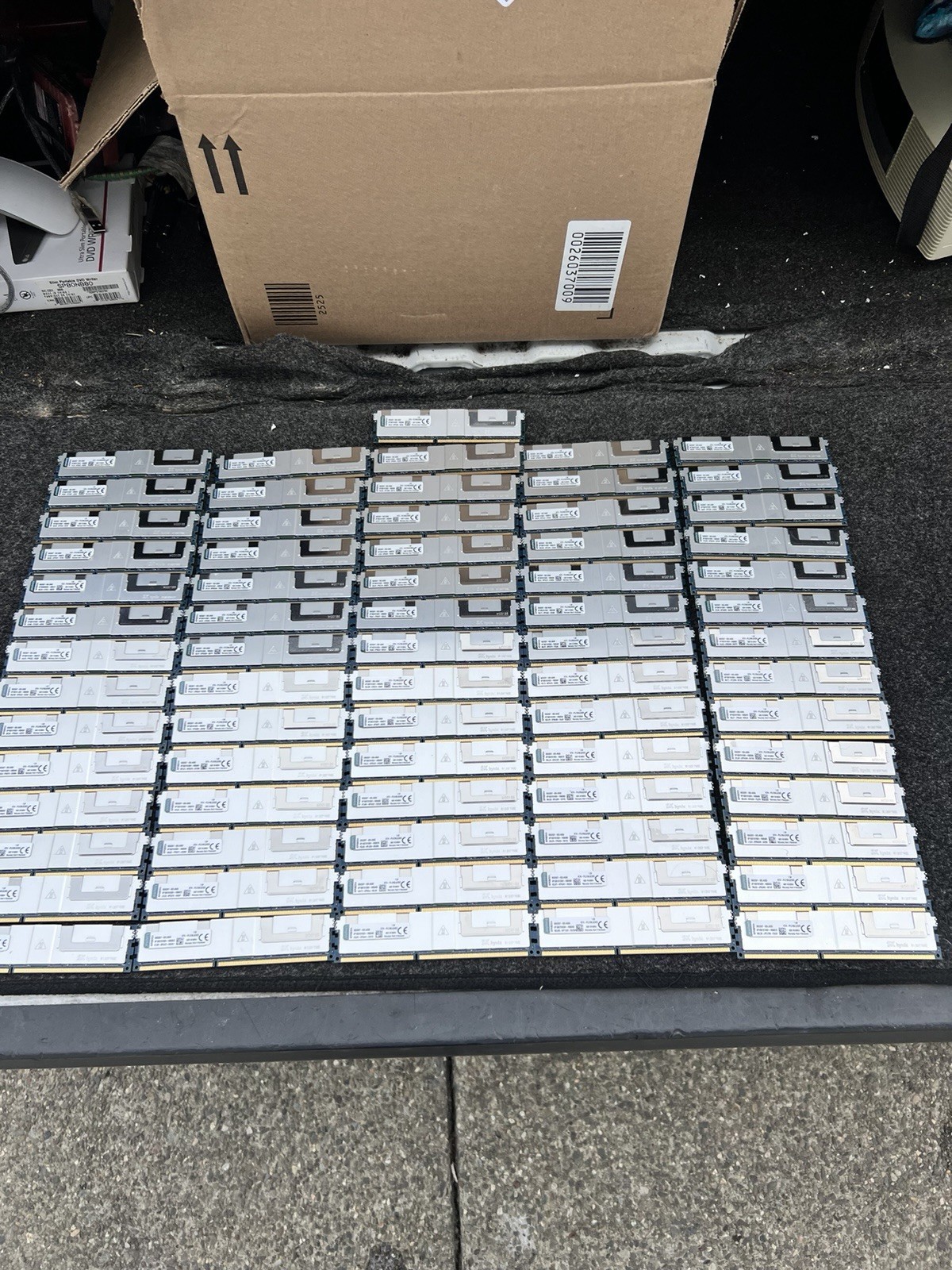 Lot Of ( 71 Sticks ) Kingston KTH-PL318LQ/32GB Each Stick  Server Ram DDR3
