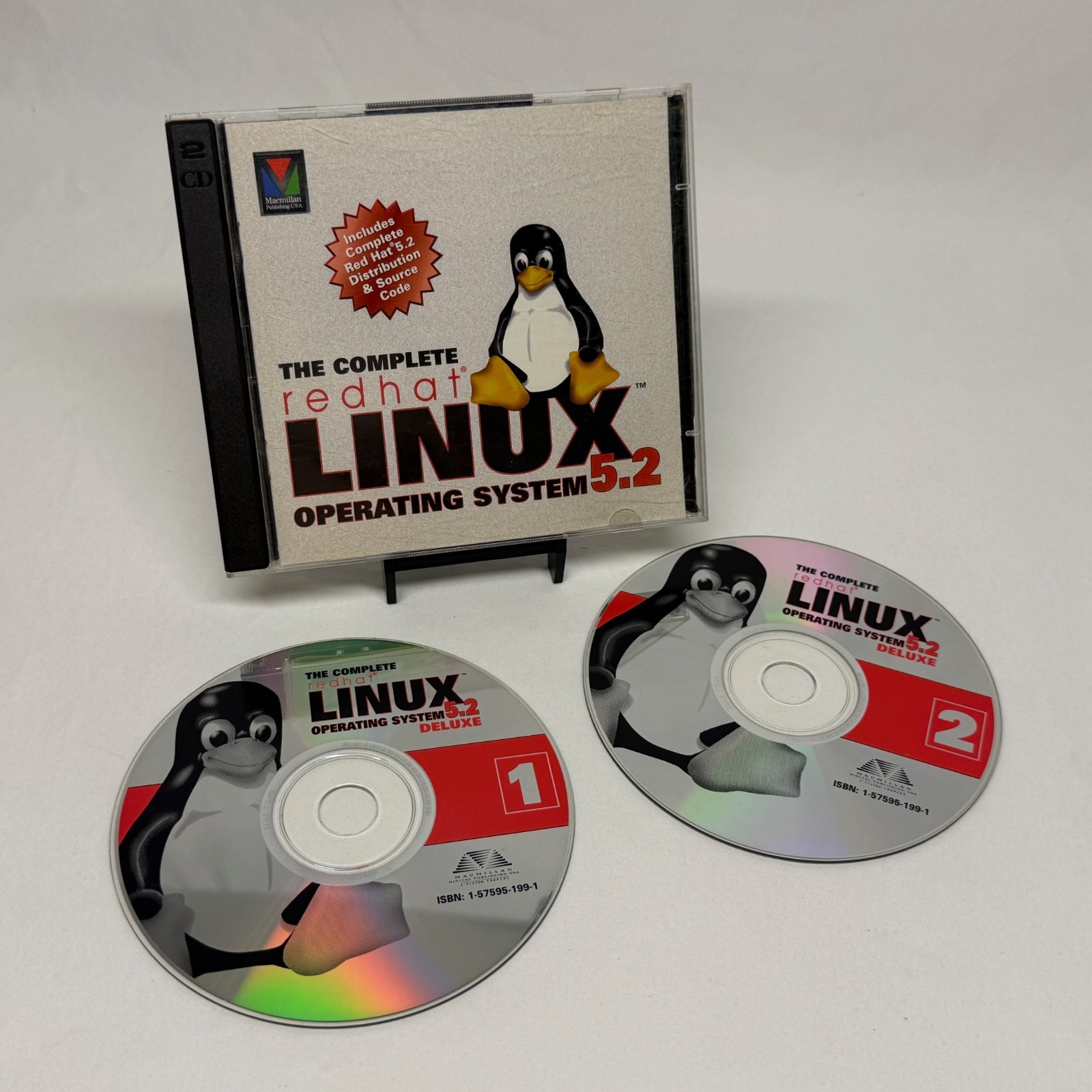 The Complete Redhat Linux 5.2 Operating System - 2 Disc Set