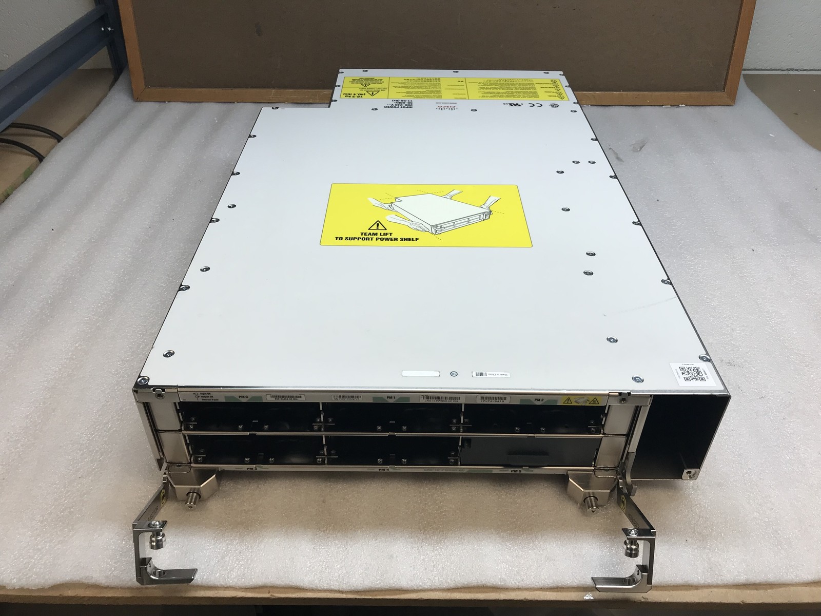 Cisco CRS-16-PWRSH-AC CRS 16 SLOTS AC POWER SHELF *NO POWER SUPPLIES INCLUDED*