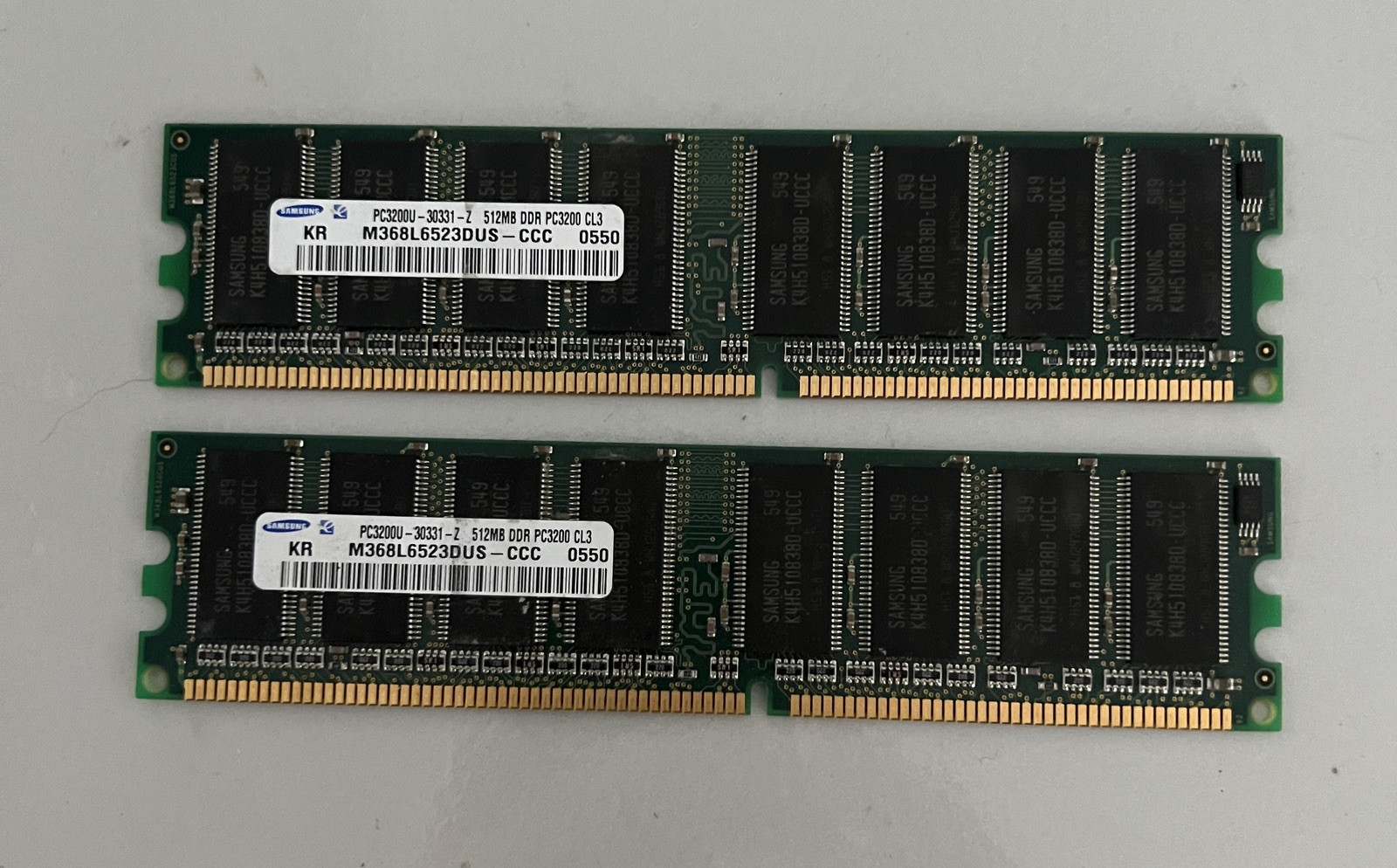 Samsung 1 GB (2x 512MB) M368L6523DUS-CCC PC3200U 30331 Z DDR CL3