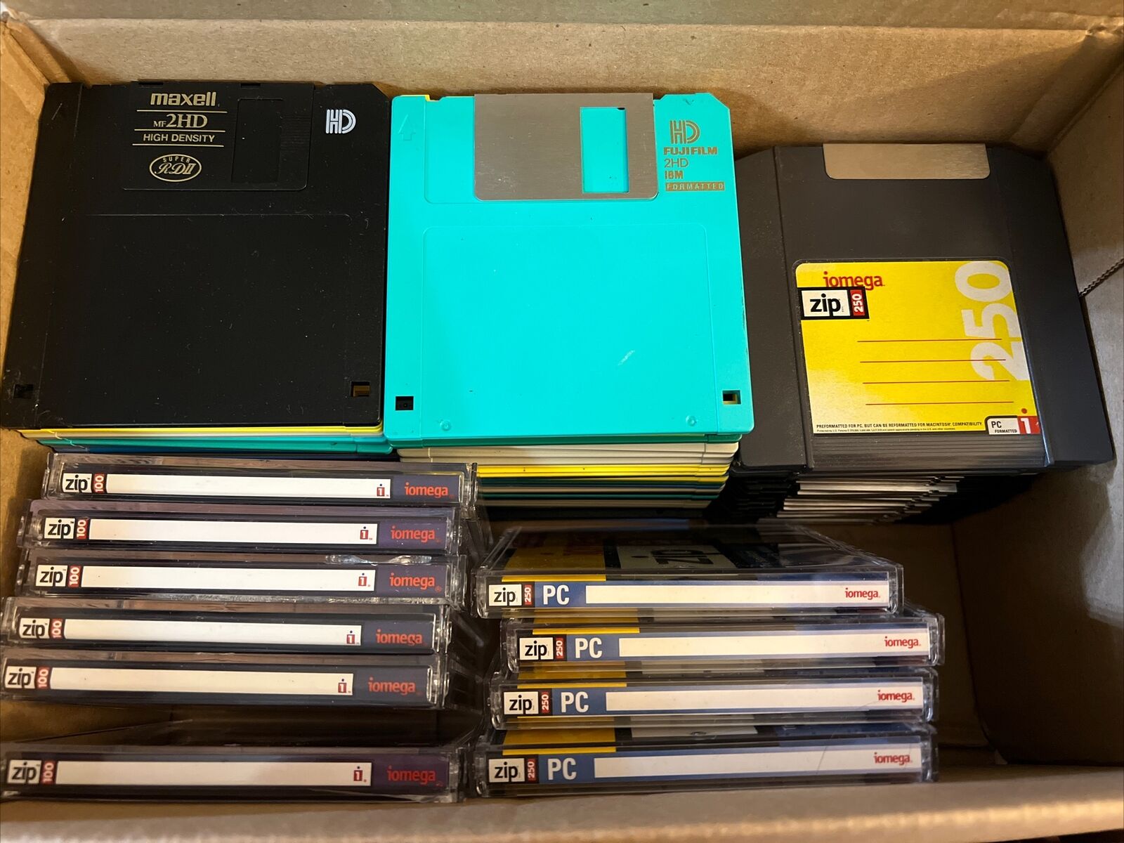 Mixed Lot of 86 -3.5″ Floppy Disks and 13 Iomega Zip Disks - USED