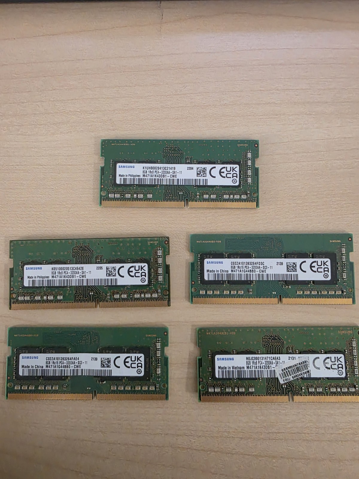 Samsung 8GB DDR4-3200 SODIMM. Lot Of 5