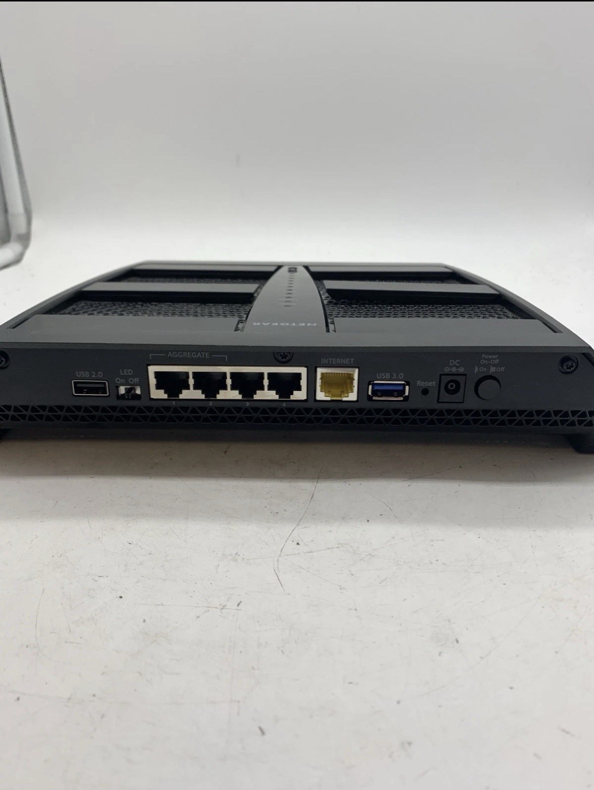 NETGEAR Nighthawk X6S AC4000 Tri-Band Wi-Fi 5G Router R8000P