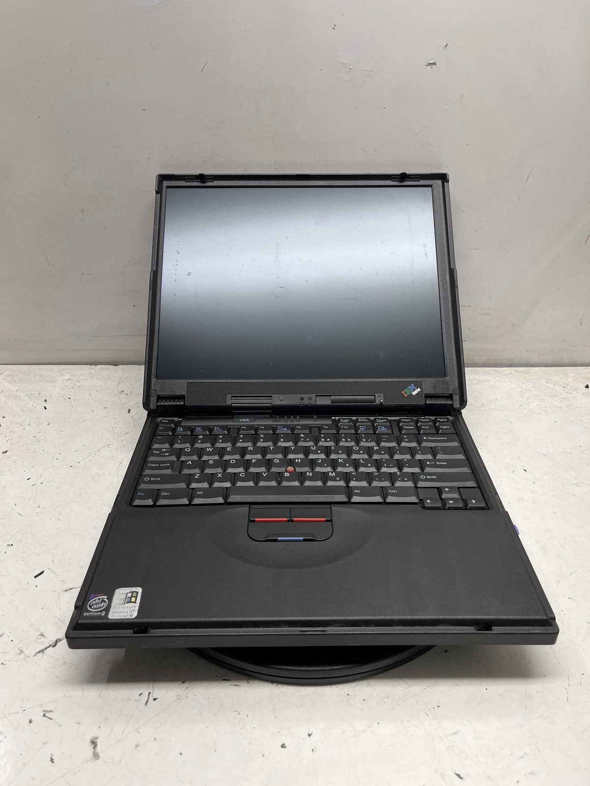 IBM ThinkPad 390X Intel Pentium II 400MHz 256MB NO HDD