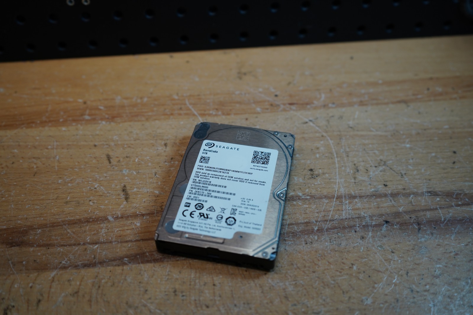 (A) Seagate BarraCuda ST5000LM000 5TB 2.5in SATA 5400RPM Internal Hard Drive HDD