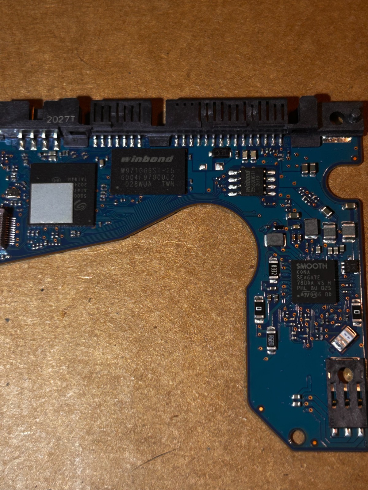 Seagate Hard Drive PCB Controller Board 100835923 Rev A – Donor Logic Board for