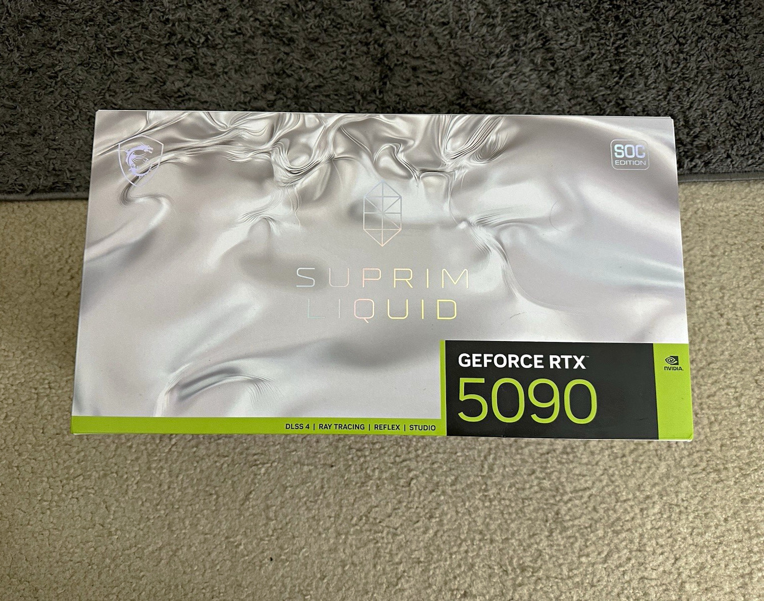 MSI SUPRIM LIQUID NVIDIA GeForce RTX 5090 Liquid Cooling Graphics Card
