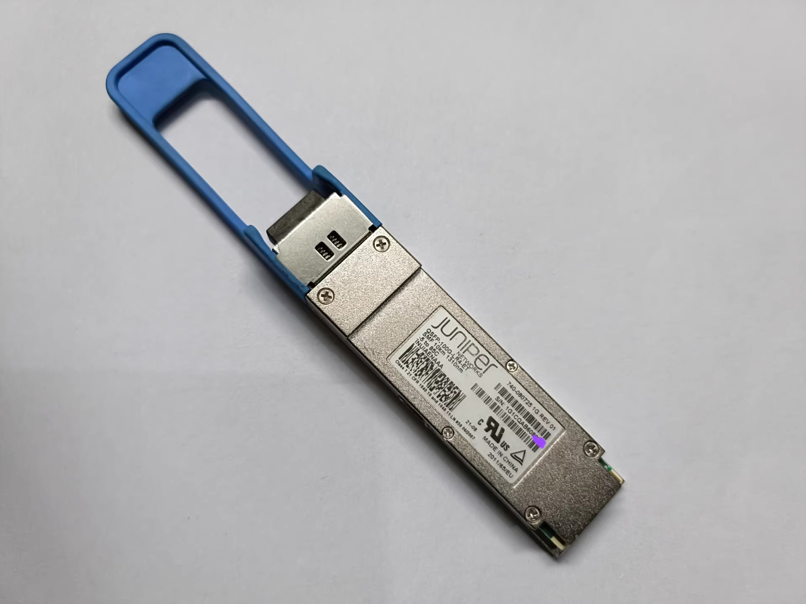 1PCS Juniper 100G QSFP-100G-LR4-ET 740-080725 100GBASE-LR4 QSFP28 SMF 10KM 85C