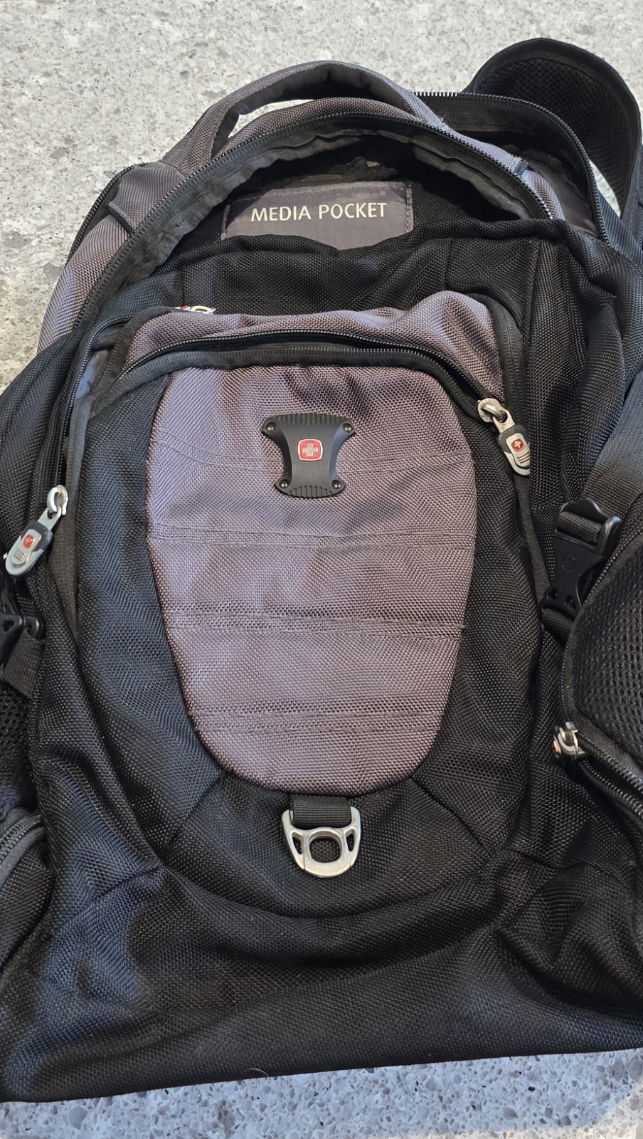 SwissGear Airflow Laptop Backpack Black & Gray TSA Friendly Travel School Tech