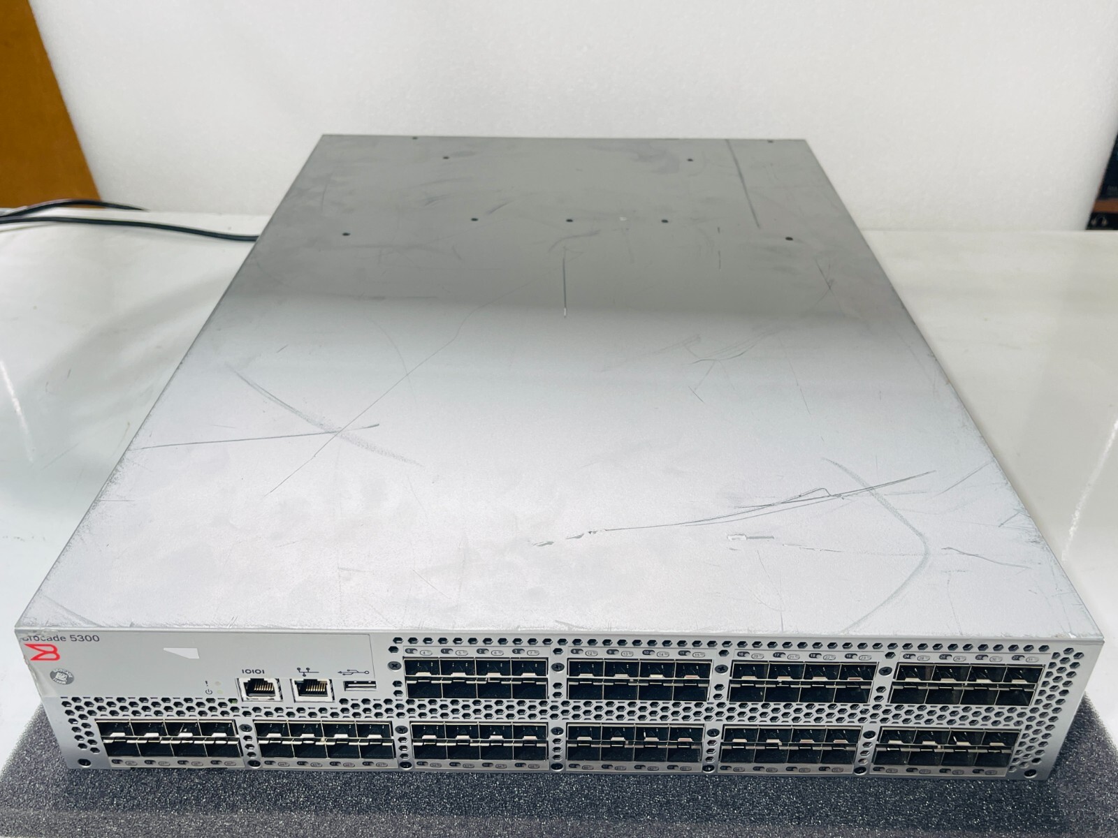 Brocade 5300 5340 80-port 8GB FC Fibre Channel Switch  W/ PWR CORDs / USED
