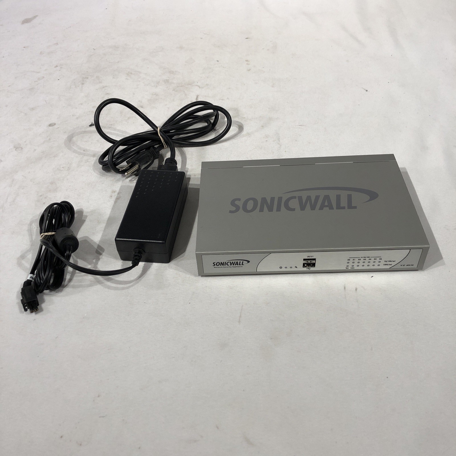 SonicWall TZ 215 Firewall Network Security Appliance APL24-08E w/Power