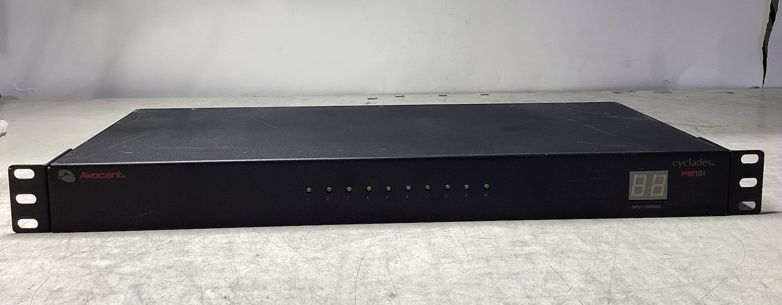 Avocent Cyclades PM10i-20A (10 Ports) PDU Power Control Unit Rack