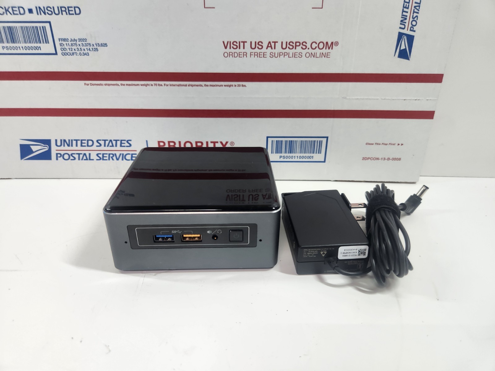 Intel NUC NUC7i5dnk  i5 7300u 8gb Ram 128gb M.2  W11 