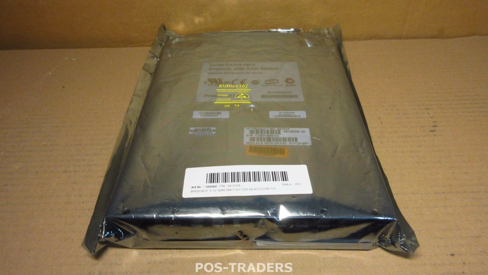 HP AE370A Brocade 4GB 12 port SAN Switch INCL 8X SFP'S - IN ANTI STATIC BAG