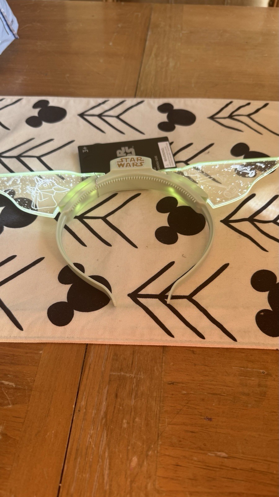 Disney Parks Star Wars The Mandalorian's Grogu Yoda Light-Up Headband Ears NWT