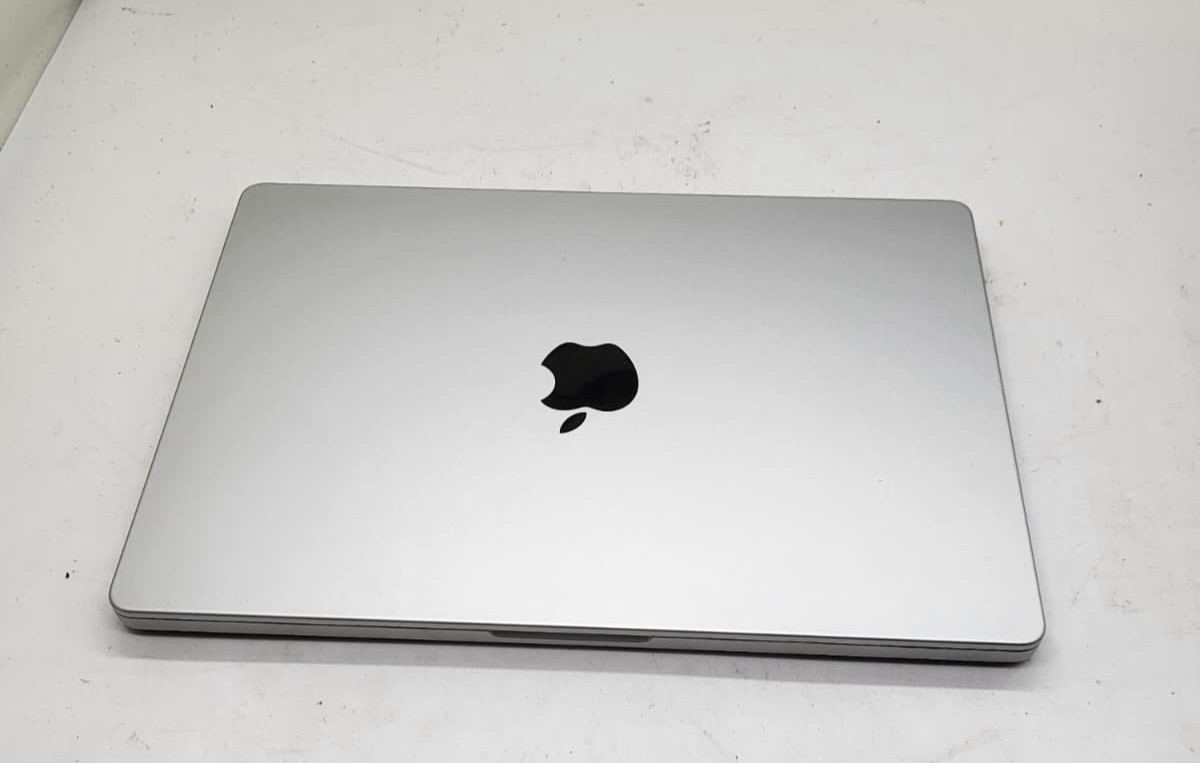 Apple MacBook Pro 14" M1 Pro 512GB 16GB  APPLE CARE + ACTIVE 3 YR WARRANTY