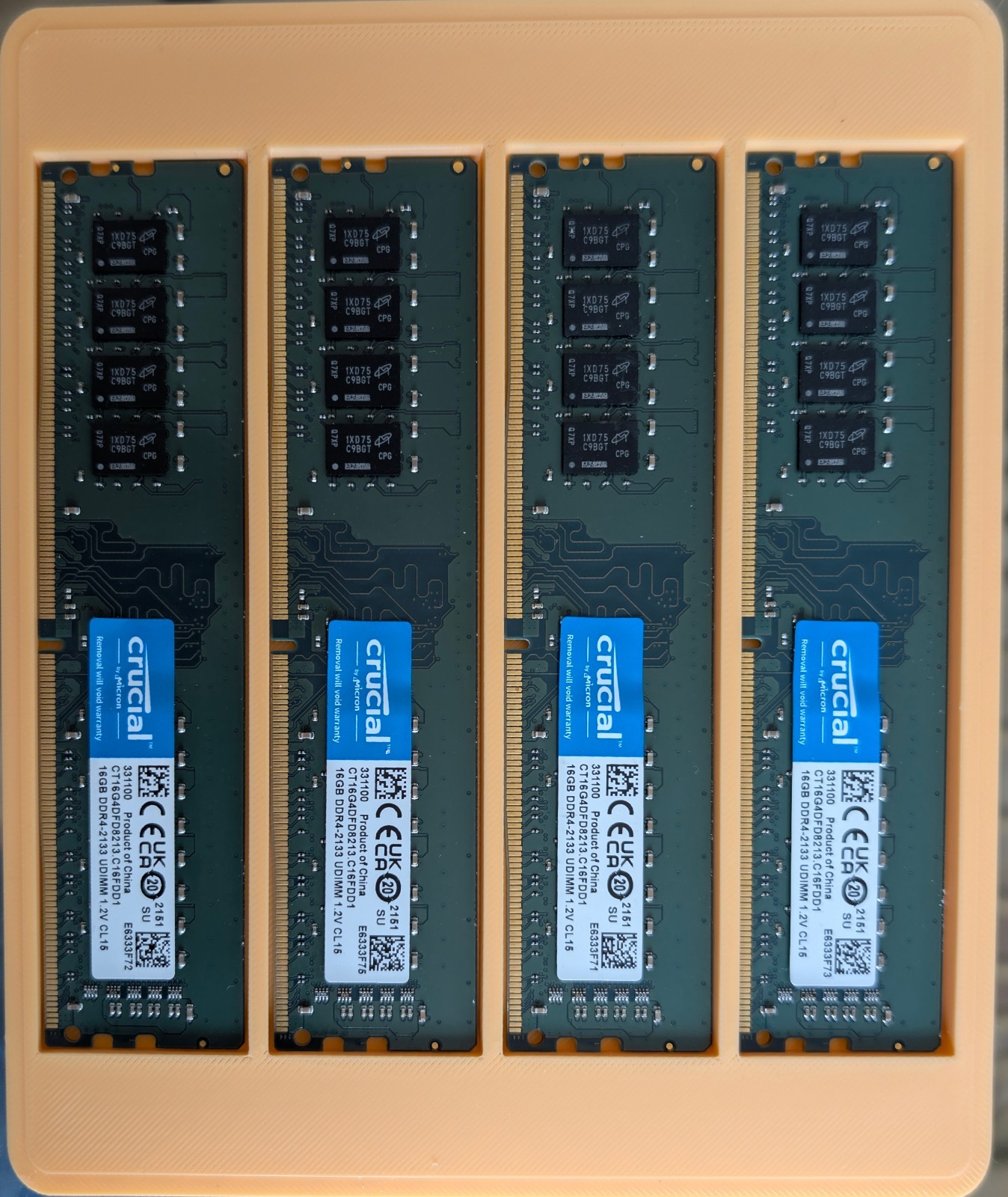 64GB (4x16GB) DDR4-2133 UDIMM Crucial CT16G4DFD8213.C16FDD1