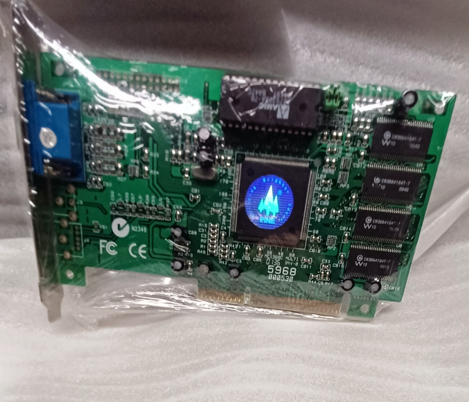 PINE PT - 5968 - B8 V2.0 W09/01 SIS 6326 8MB AGP Graphics Card cleaned and packd