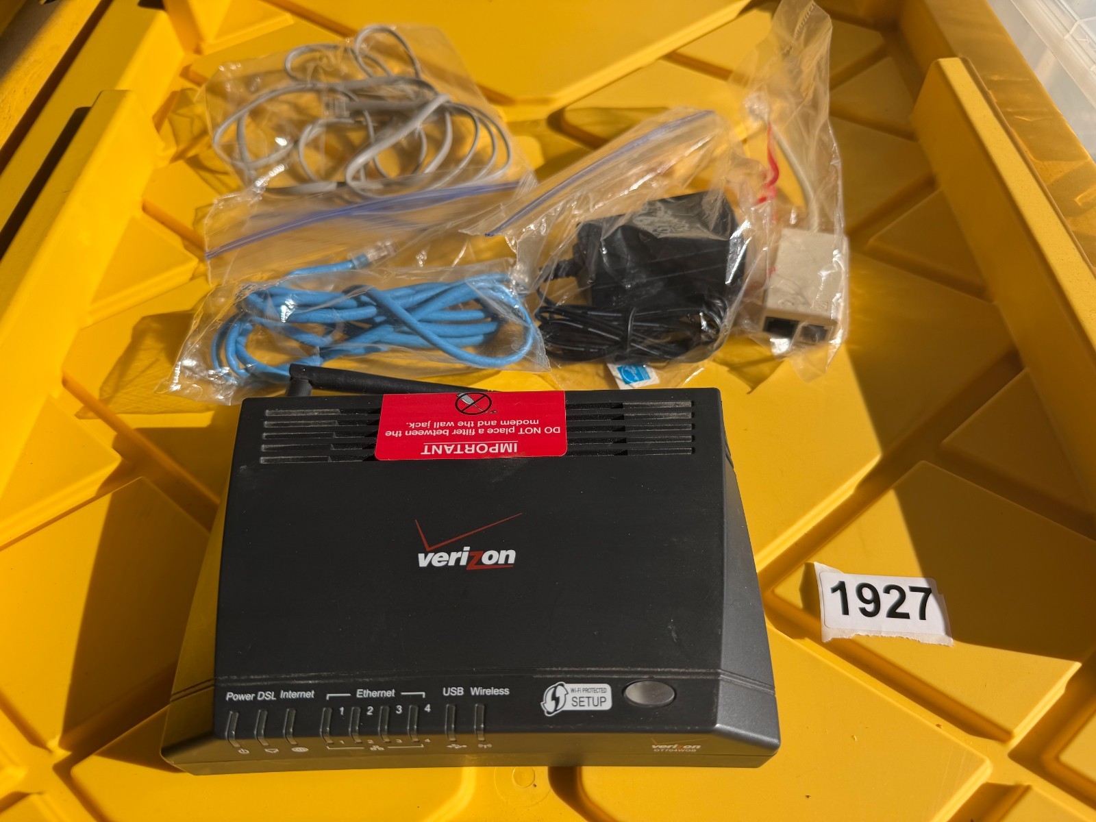 Verizon Actiontec DSL Router Model GT704WG, Power Cable set -- Works -- REF 1927