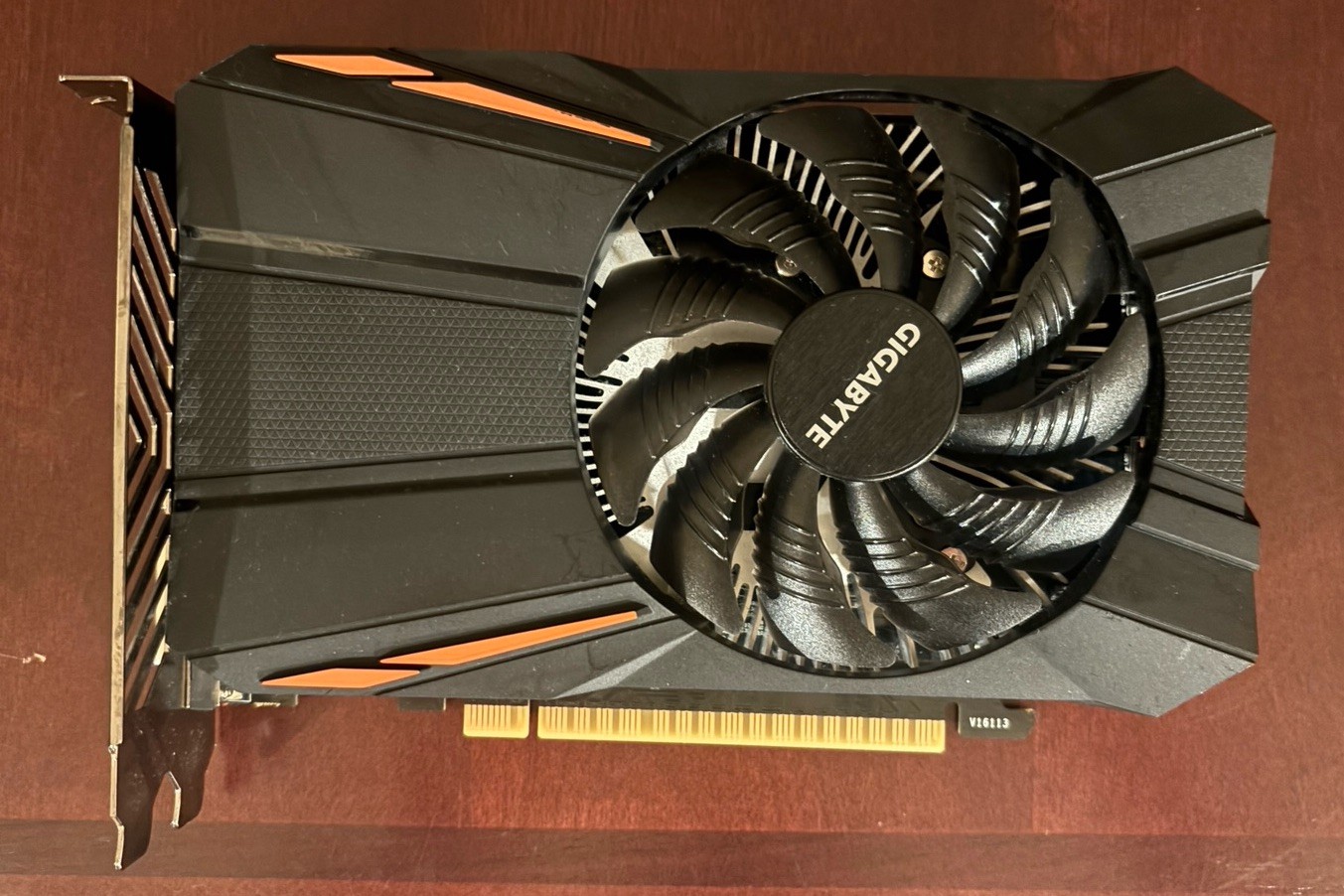 GIGABYTE GV-N105TOC-4GD GeForce GTX 1050 4 GB  Graphics Card
