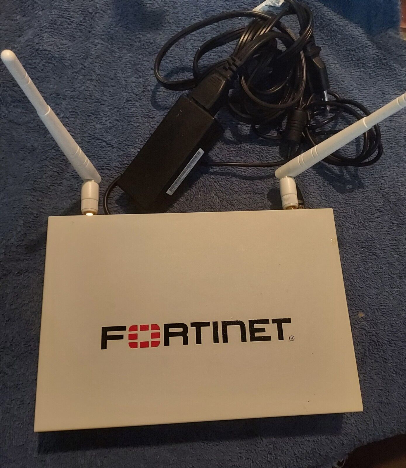 Fortinet FortiWiFi Model: FWF-60D Wireless [used] - includes power cable
