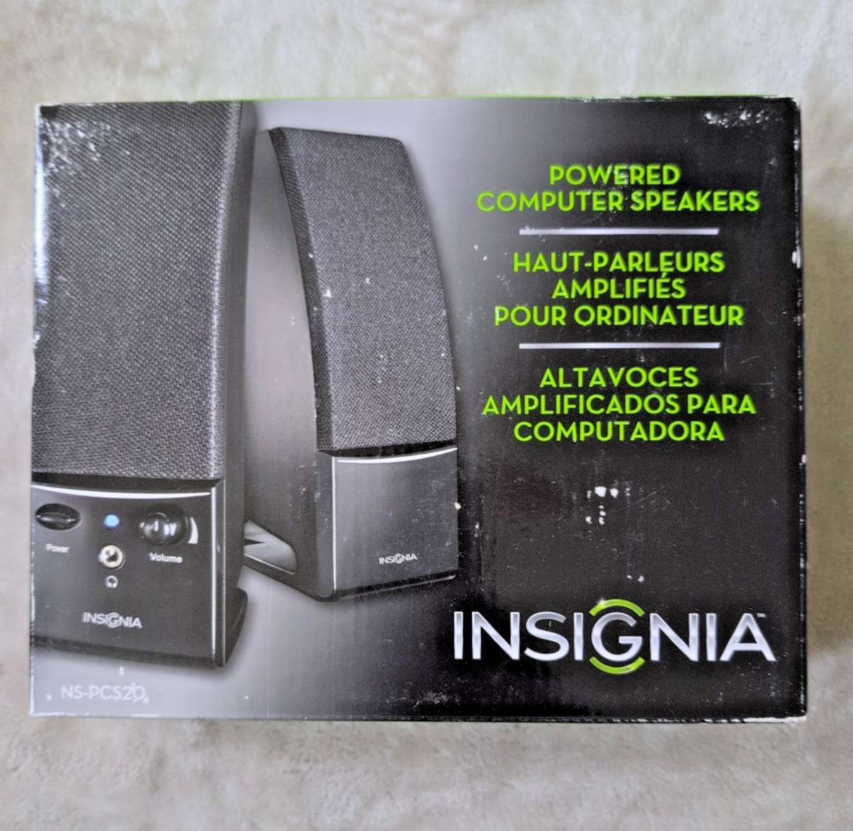 Insignia NS-PCS20 Powered Computer Speakers New in Box PC Sound