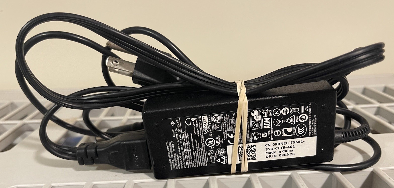 Genuine DELL HA65NS5-00 A065R039L 09RN2C 19.5V 3.34A 65W AC Charger Power Cord