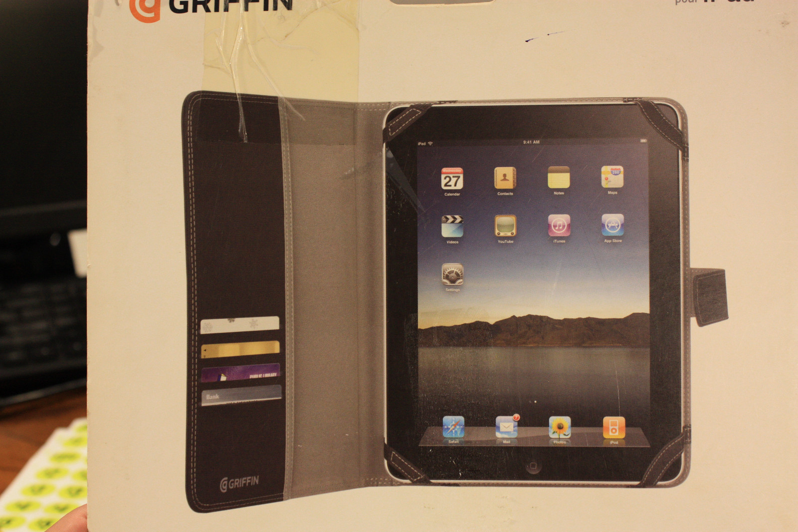 Griffin Elan Passport Folio Case for iPad - Nylon, Black