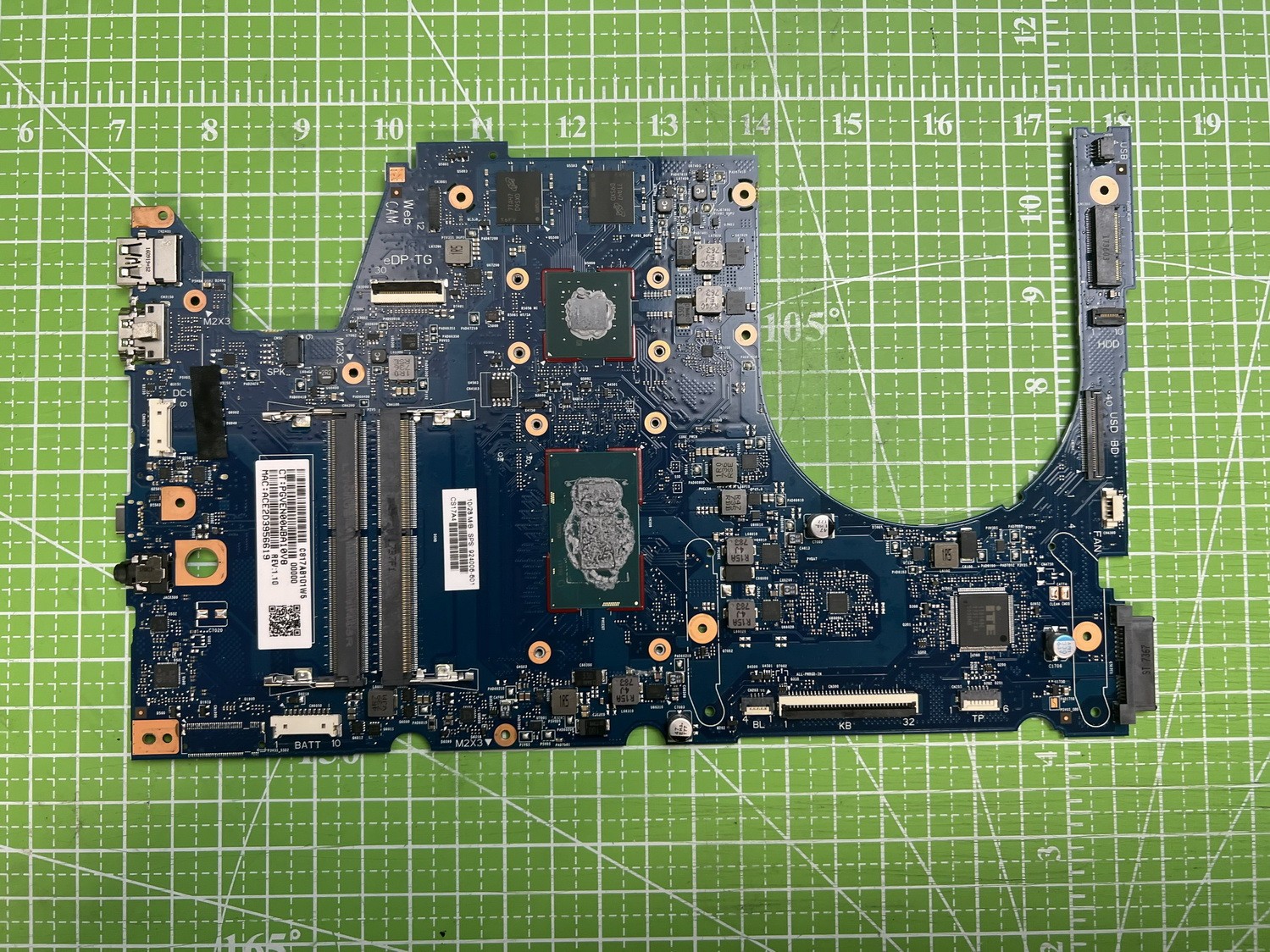 HP Envy 17-u Series i7-8550U Motherboard GeForce MX150 924006-601 6050A2922701