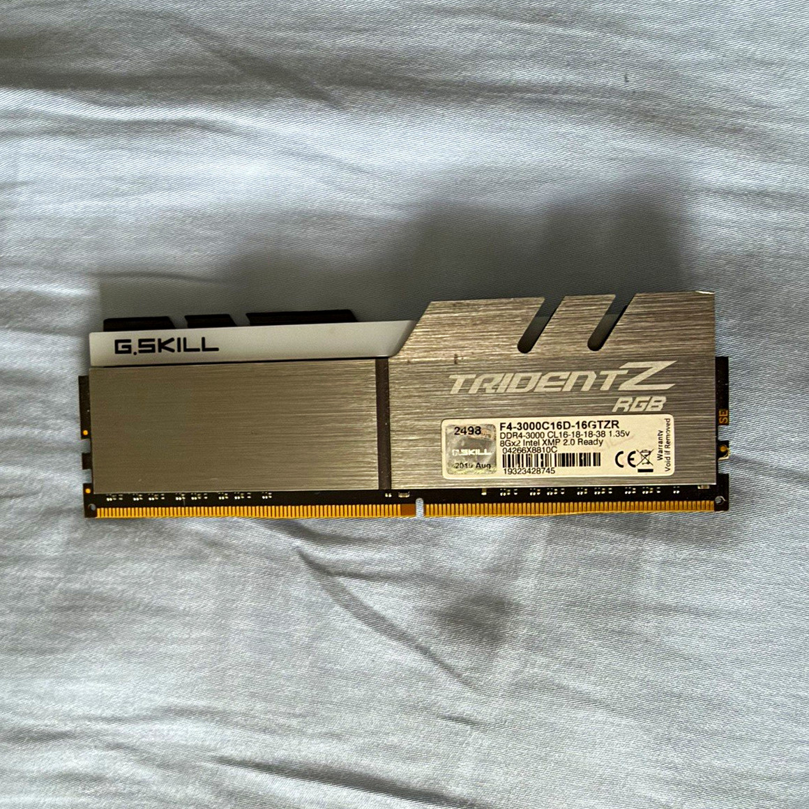 G.SKILL Trident Z RGB 8 GB (8GB) only one DDR4-3000 PC4-24000 288-Pin DIMM