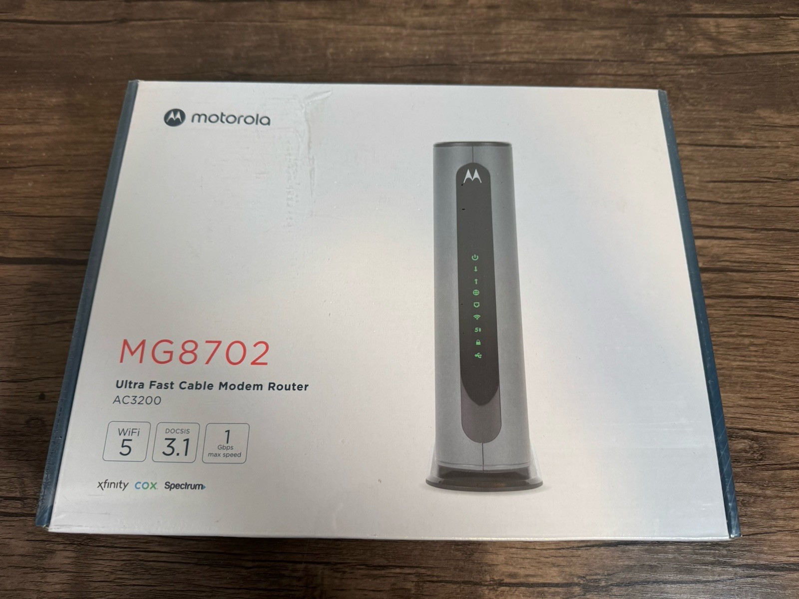 Motorola MG8702 Ultra Fast Cable Modem Router (AC3200) NEW SEALED