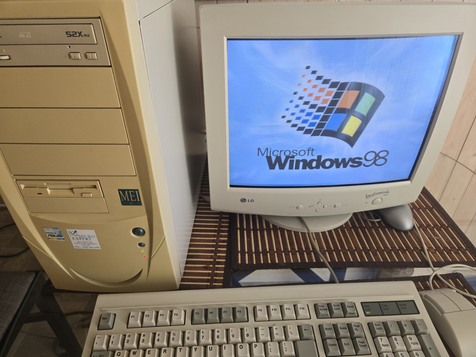 Vintage Computer Pentium 3 Windows 98 And Windows XP For Retro Gaming