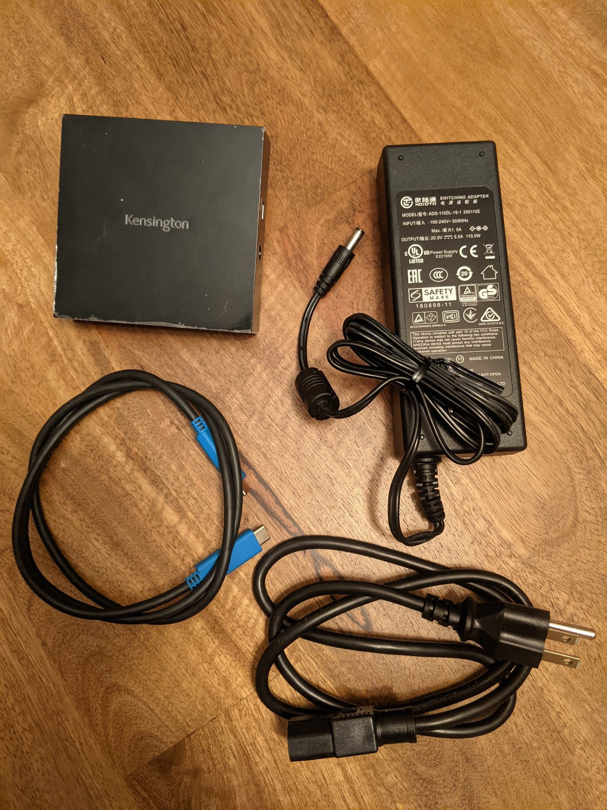 Kensington SD2000P USB-C 4K Nano Dock with Power Delivery + Power Adapter, USB-C