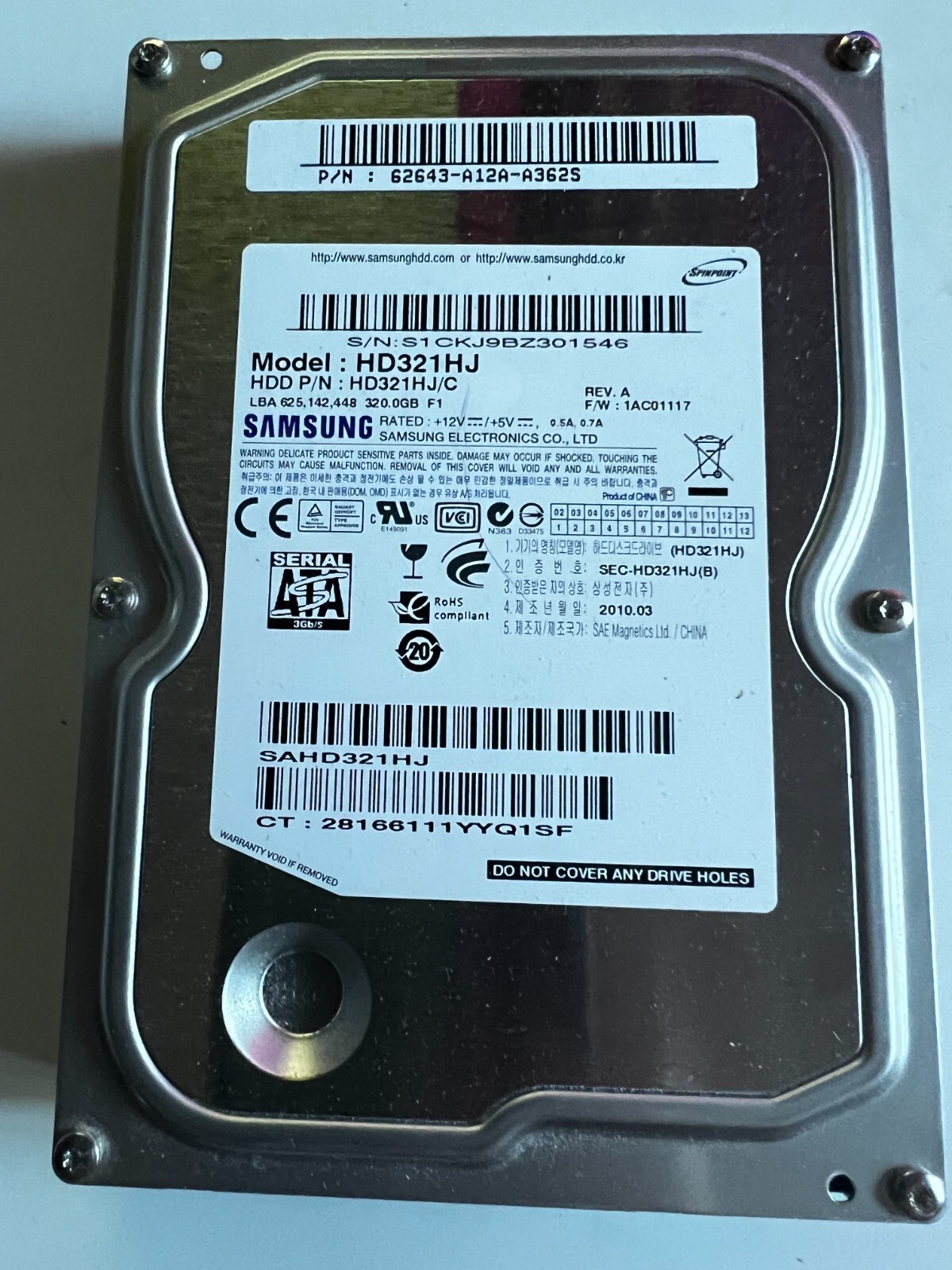 Samsung HD321HJ 320GB 3.5" SATA HDD FW: 1AC01117 P/N: HD321HJ/C 2010.03