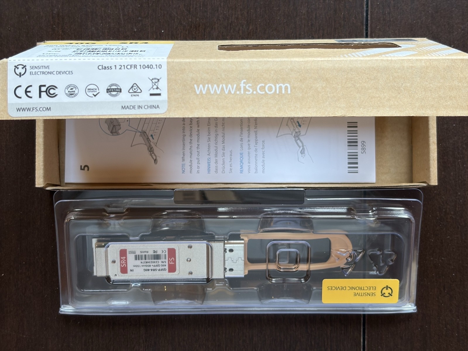 FS QSFP-SR4-40G IN Intel Compatible 40G QSFP+ SR4 850nm 150m Open Box